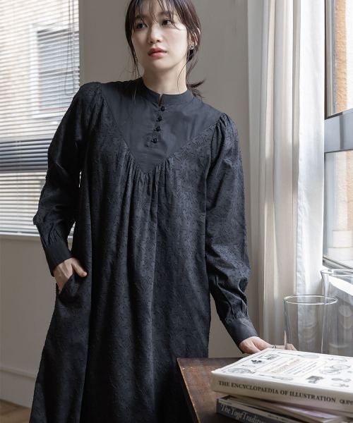 slattgir(スラットジール)の「高身長 綿100%ジャガード切替スタンドカラーマキシ丈ワンピース(トールサイズ)Essenave(ワンピース・レディース・ブラック/カーキ・T5L/T4L/T3L/TLL/TL/TM)」の15枚目の写真