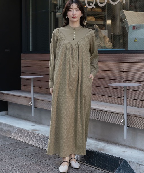 slattgir(スラットジール)の「高身長 綿100%ジャガード切替スタンドカラーマキシ丈ワンピース(トールサイズ)Essenave(ワンピース・レディース・ブラック/カーキ・T5L/T4L/T3L/TLL/TL/TM)」の3枚目の写真