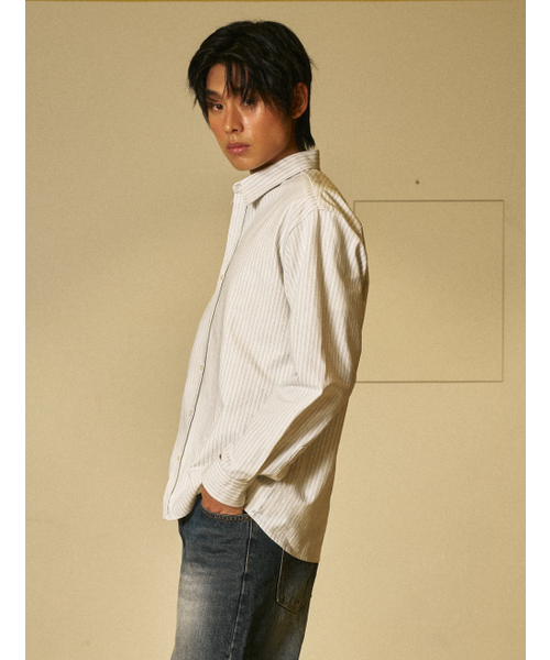 AMOU(アモウ)の「AMOU Multi stripe shirts BLUE(シャツ/ブラウス・レディース・その他・1/2/3)」の2枚目の写真