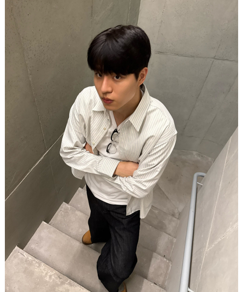 AMOU(アモウ)の「AMOU Multi stripe shirts BLUE(シャツ/ブラウス・レディース・その他・1/2/3)」の11枚目の写真