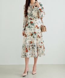 HERRINGBONE（ヘリンボーン）の「Long-sleeved V-neck chiffon white flower long dress / HE040W（ワンピース）」