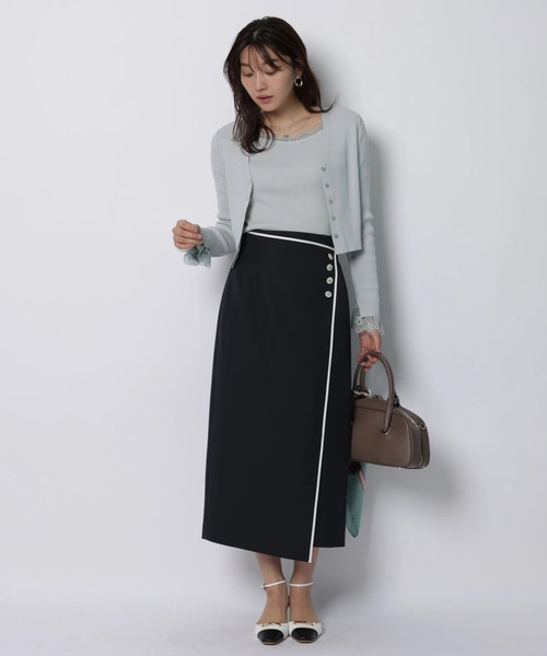 JUSGLITTY(ジャスグリッティー)の「プチボタンタイトスカート(スカート・レディース・ブラック/ベージュ・2/1/0)」の12枚目の写真