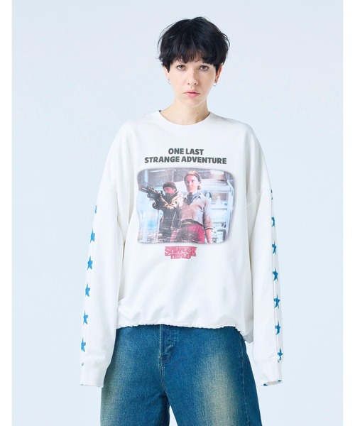 Little sunny bite（リトルサニーバイト）の「【RES】【Little sunny bite】stranger things x little sunny bite graphic sweat top（スウェット・レディース・ネイビー/ブラック/ホワイト・SMALL/MEDIUM）」の2枚目の写真