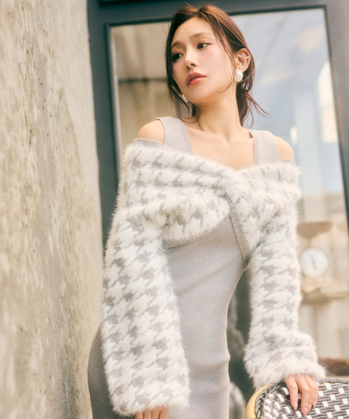 ROYAL PARTY(ロイヤルパーティー)の「2way千鳥シャギーアンサンブルニットミニワンピース(ワンピース・レディース・グレー/ブラック/ピンク・FREE)」の4枚目の写真