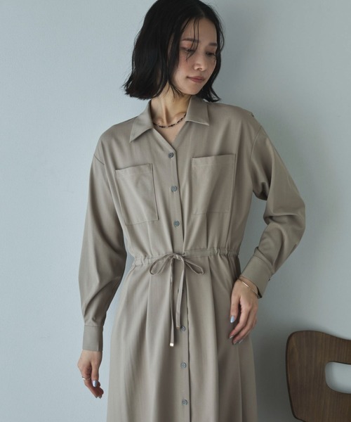 Doux archives(ドゥアルシーヴ)の「開襟ドロストシャツワンピース(ワンピース・レディース・ベージュ/サックスブルー/チャコールグレー・FREE)」の13枚目の写真