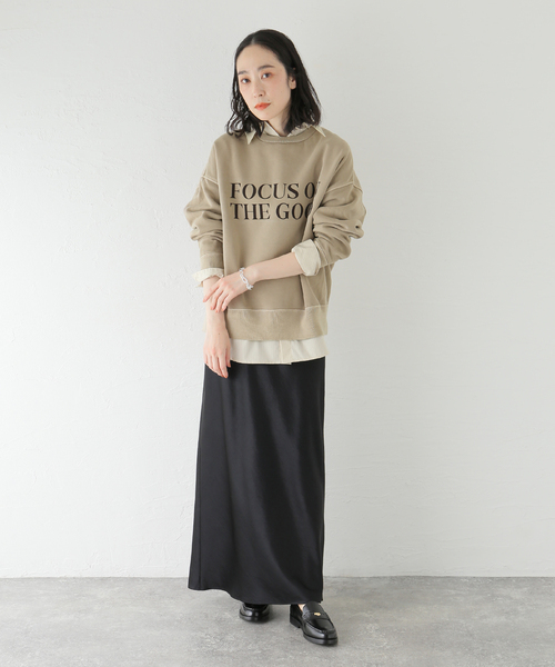journal standard L'essage（ジャーナルスタンダードレサージュ）の「(FOCUS ON)フロッキーロゴスウェット（Tシャツ/カットソー・レディース・チャコールグレー/ベージュ/ネイビー・FREE）」の4枚目の写真