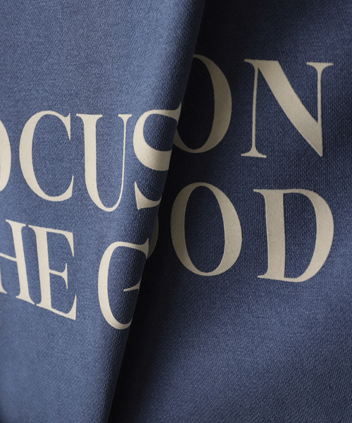 journal standard L'essage（ジャーナルスタンダードレサージュ）の「(FOCUS ON)フロッキーロゴスウェット（Tシャツ/カットソー・レディース・チャコールグレー/ベージュ/ネイビー・FREE）」の22枚目の写真