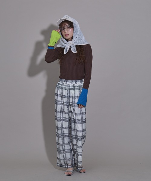 bohmal（ボマール）の「スパンコール大判スカーフ（バンダナ/スカーフ・レディース・ホワイト/ブラック/ピンク・FREE）」の16枚目の写真