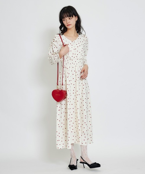 REDYAZEL(レディアゼル)の「Love Me Heart ギャザーリボンロングフレアワンピース(ワンピース・レディース・レッド/オフホワイト/ネイビー・FREE)」の7枚目の写真