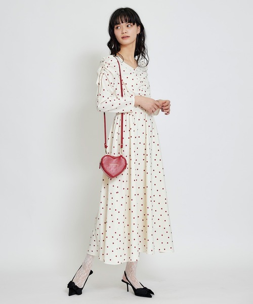 REDYAZEL(レディアゼル)の「Love Me Heart ギャザーリボンロングフレアワンピース(ワンピース・レディース・レッド/オフホワイト/ネイビー・FREE)」の11枚目の写真