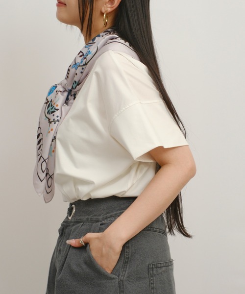 palm RICHE(ポームリシュ)の「スカーフ付リラックスT(Tシャツ/カットソー・レディース・ブラック/オレンジ/グレー・M)」の11枚目の写真