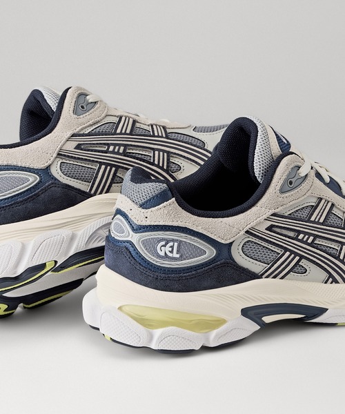 ASICS（アシックス）の「GEL-NYC 2.0 / ゲルエヌワイシー 2.0（スニーカー・メンズ・ネイビー×ホワイト・24/25/28/23.5/25.5/27/26.5/23/27.5/28.5/24.5/26）」の2枚目の写真