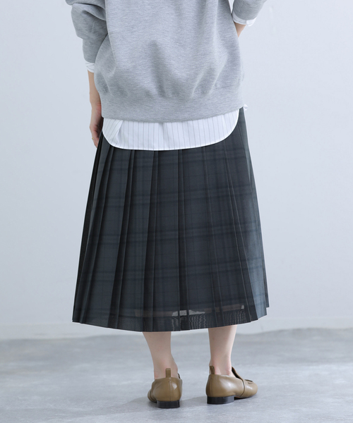 IENA（イエナ）の「シアーチェックプリーツスカート（スカート・レディース・グレー・38/36）」の11枚目の写真