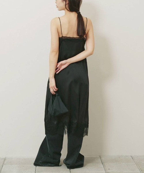 TODAYFUL(トゥデイフル)の「TODAYFUL Leatherbelt Mini Bag レザーベルトミニバッグ/12621009(ハンドバッグ・レディース・ベージュ/ブラック・ONE SIZE)」の18枚目の写真