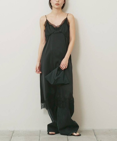 TODAYFUL(トゥデイフル)の「TODAYFUL Leatherbelt Mini Bag レザーベルトミニバッグ/12621009(ハンドバッグ・レディース・ベージュ/ブラック・ONE SIZE)」の17枚目の写真