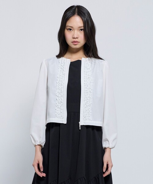 TOCCA（トッカ）の「SWEET FRILL JACKET ジャケット（ノーカラージャケット・レディース・スカイブルー系/ホワイト系・0/4）」の7枚目の写真