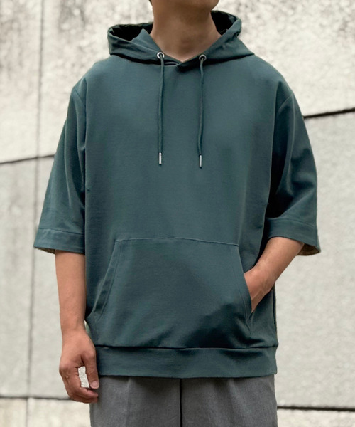 ikka(イッカ)の「【雑誌MonoMax4月号掲載】GOKU楽冷感2WAYパーカ「小泉孝太郎さん着用モデル」(Tシャツ/カットソー・メンズ・グリーン/ホワイト/グレー/チャコール/ネイビー・S/XL/L/M)」の4枚目の写真