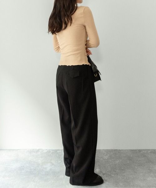 on:nue（オンニュ）の「【on:nue】[着用動画あり！] ねじれカットアウトレイヤードトップス（Tシャツ/カットソー・レディース・ライトブルー/スモークピンク/ベージュ・FREE）」の13枚目の写真