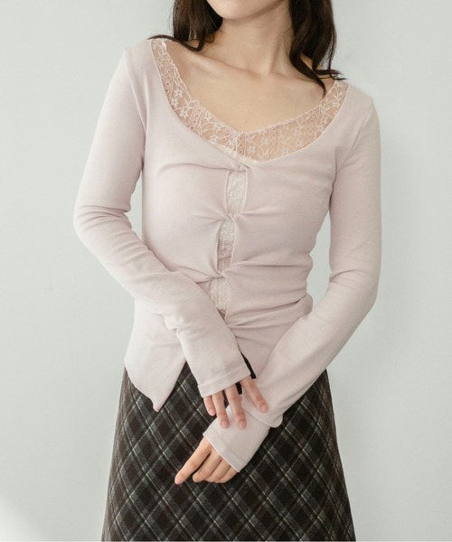 on:nue（オンニュ）の「【on:nue】[着用動画あり！] ねじれカットアウトレイヤードトップス（Tシャツ/カットソー・レディース・ライトブルー/スモークピンク/ベージュ・FREE）」の16枚目の写真