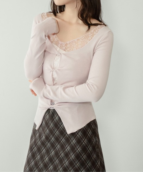 on:nue（オンニュ）の「【on:nue】[着用動画あり！] ねじれカットアウトレイヤードトップス（Tシャツ/カットソー・レディース・ライトブルー/スモークピンク/ベージュ・FREE）」の17枚目の写真