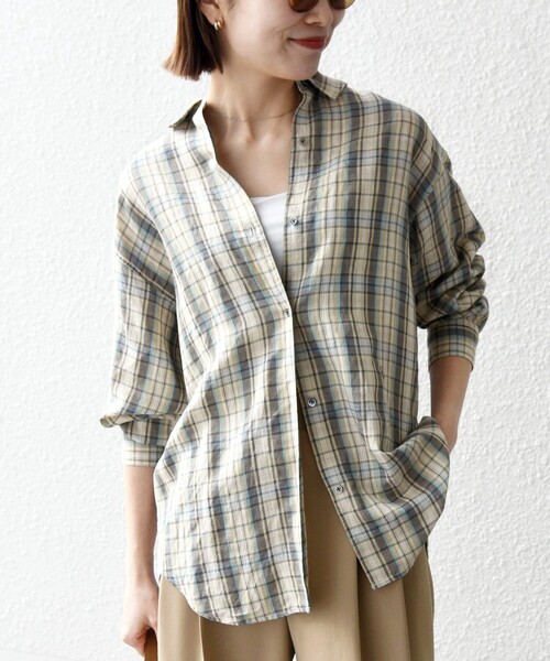 SHIPS any(シップス エニィ)の「SHIPS any:〈洗濯機可能〉リネン ミックス レギュラーカラー ルーズ 刺繍 シャツ(チェック)(シャツ/ブラウス・レディース・ベージュ・ONE SIZE)」の1枚目の写真