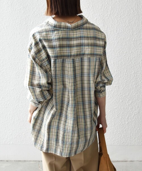 SHIPS any(シップス エニィ)の「SHIPS any:〈洗濯機可能〉リネン ミックス レギュラーカラー ルーズ 刺繍 シャツ(チェック)(シャツ/ブラウス・レディース・ベージュ・ONE SIZE)」の6枚目の写真