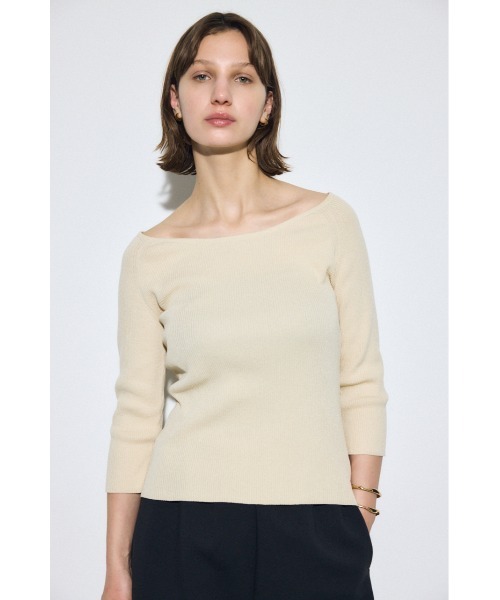 AZUL by moussy(アズールバイマウジー)の「オフショルニットトップス(ニット/セーター・レディース・ブルー/ライトイエロー/ブラック/アイボリー・MEDIUM/SMALL)」の16枚目の写真