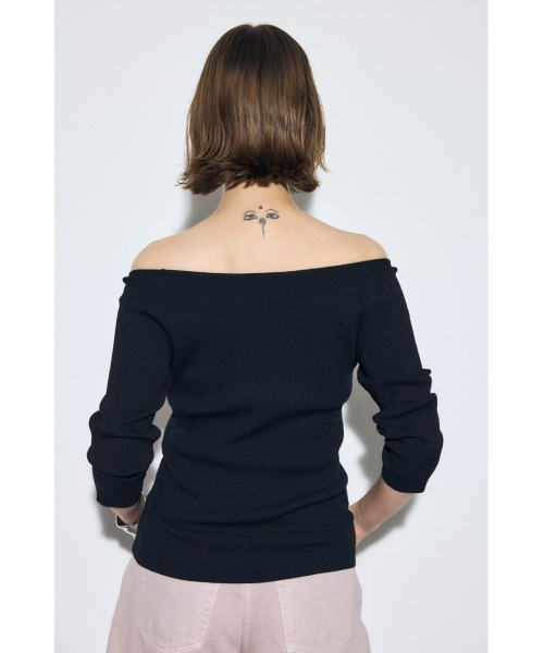 AZUL by moussy(アズールバイマウジー)の「オフショルニットトップス(ニット/セーター・レディース・ブルー/ライトイエロー/ブラック/アイボリー・MEDIUM/SMALL)」の21枚目の写真