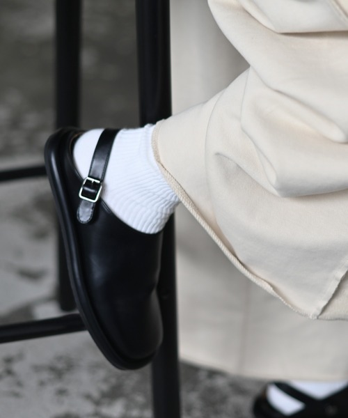 Marient（マリエント）の「Clog belt shoes / クロッグベルトシューズ（サンダル・レディース・ブラック・23.5cm/23.0cm/24.0cm）」の3枚目の写真