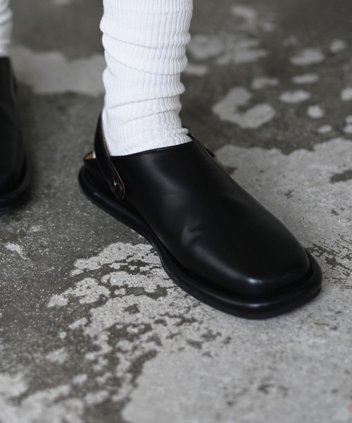Marient（マリエント）の「Clog belt shoes / クロッグベルトシューズ（サンダル・レディース・ブラック・23.5cm/23.0cm/24.0cm）」の4枚目の写真