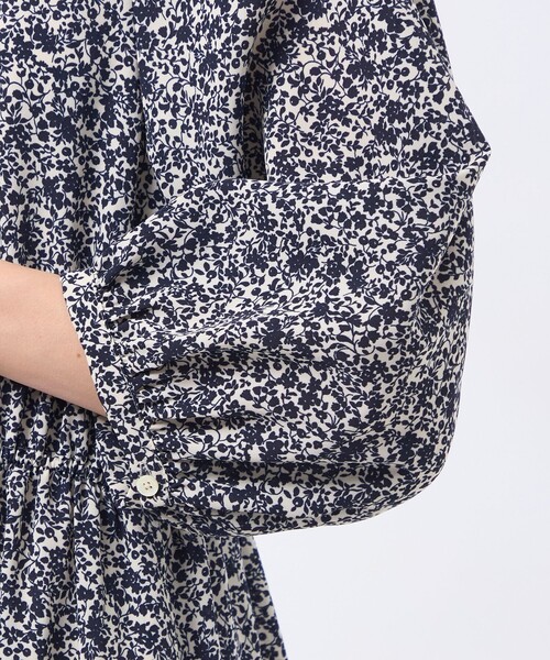 MACKINTOSH PHILOSOPHY（ﾏｯｷﾝﾄｯｼｭ ﾌｨﾛｿﾌｨｰ）の「バイカラーフラワープリントワンピース（ワンピース・レディース・ホワイト系その他/グレー系その他2・38/36）」の8枚目の写真