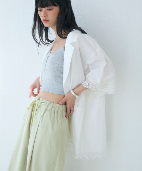 ELLEgirl（エルガール）の「切替レースシャツジャケット（シャツ/ブラウス・レディース・ブラック/オフホワイト・FREE）」の6枚目の写真