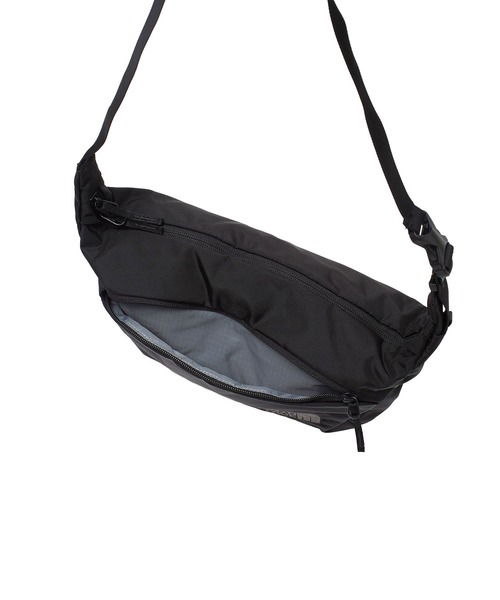 THE NORTH FACE(ザノースフェイス)の「(THE NORTH FACE)CAPEELA 5(ショルダーバッグ・レディース・ブラック・ONE SIZE)」の8枚目の写真