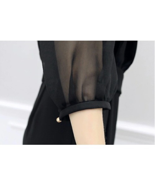 LAUTRE COTE(ロウトレコウト)の「ベルト付きVネックオールインワンパンツドレス(パンツドレス・レディース・ブラック・MEDIUM/LARGE/X-LARGE/SMALL)」の3枚目の写真