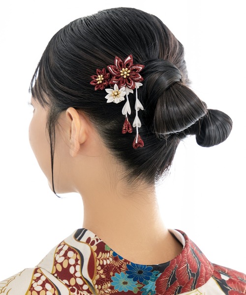 SOUBIEN(ソウビエン)の「手のひらサイズのつまみ細工髪飾り(和装小物・レディース・ピーコックグリーン系/モーブ系/ブラウン系/スモークピンク/クリーム/レッド系・FREE)」の6枚目の写真