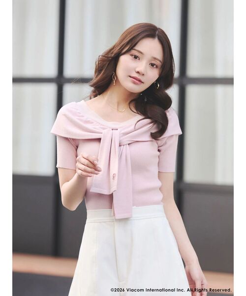 MERCURYDUO(マーキュリーデュオ)の「【EMILY IN PARISコラボ】レイヤードライクツイストニット(ニット/セーター・レディース・ピンク・FREE)」の8枚目の写真