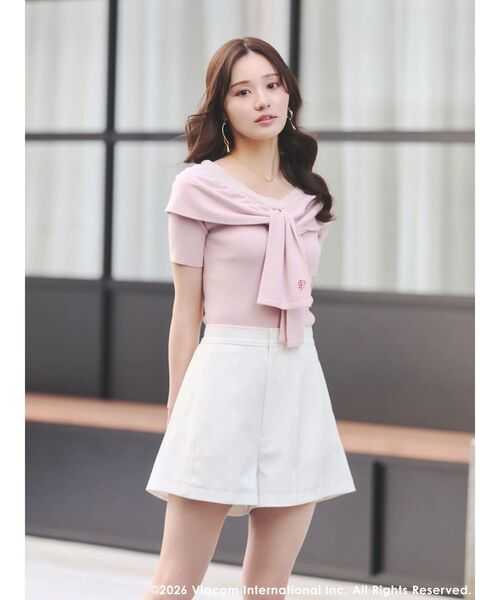 MERCURYDUO(マーキュリーデュオ)の「【EMILY IN PARISコラボ】レイヤードライクツイストニット(ニット/セーター・レディース・ピンク・FREE)」の9枚目の写真