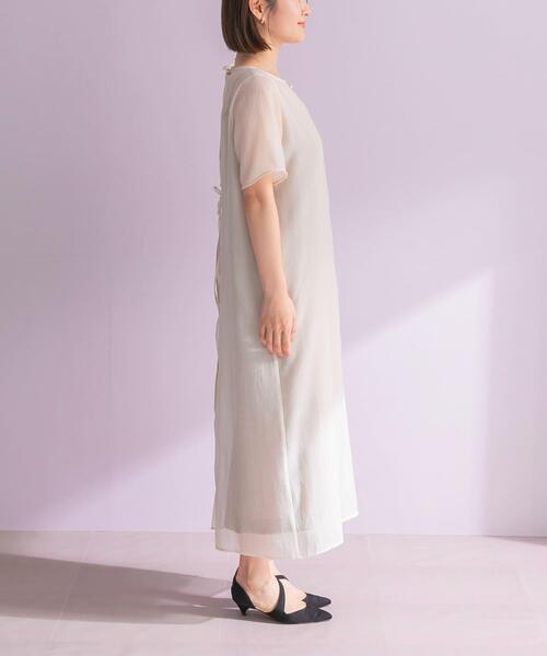 URBAN RESEARCH ROSSO WOMEN（アーバンリサーチ　ロッソ）の「ハーフスリーブオーガンジーバックオープンドレス（ワンピース・レディース・アイボリー/ブラック・FREE）」の11枚目の写真