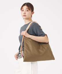【cheek/チーク】ネオンハンドルトライアングルショルダー/C26002/ワンショルダーバッグ/ユニセックス【WEB限定】