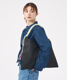 Cheek（チーク）の「【cheek/チーク】ネオンハンドルトライアングルショルダー/C26002/ワンショルダーバッグ/ユニセックス【WEB限定】（ショルダーバッグ）」