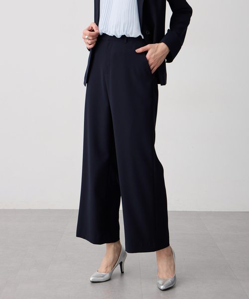 A/C DESIGN BY ALPHA CUBIC（エーシーデザインバイアルファキュービック）の「ストレッチジョーゼットストレートパンツ【接触冷感・UVカット・吸水速乾・セットアップ対応・大きいサイズあり】（その他パンツ・レディース・ブラック/ベージュ/ネイビー・61/64/67/70/73/76）」の3枚目の写真