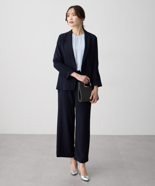 A/C DESIGN BY ALPHA CUBIC（エーシーデザインバイアルファキュービック）の「ストレッチジョーゼットストレートパンツ【接触冷感・UVカット・吸水速乾・セットアップ対応・大きいサイズあり】（その他パンツ・レディース・ブラック/ベージュ/ネイビー・61/64/67/70/73/76）」の6枚目の写真