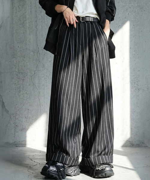 antiqua(アンティカ)の「ストライプ柄 ワイドパンツ(その他パンツ・レディース・ネイビー/ブラック・ONESIZE)」の1枚目の写真