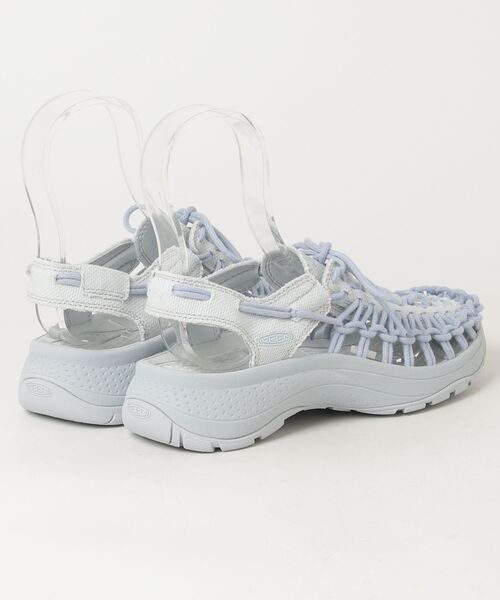 KEEN(キーン)の「UNEEK ASTORIA CANVAS / ユニーク アストリア キャンバス / レディース スニーカーサンダル(サンダル・レディース・スカイブルー・24.5cm/24cm/22.5cm/23cm/23.5cm/25cm/25.5cm)」の2枚目の写真