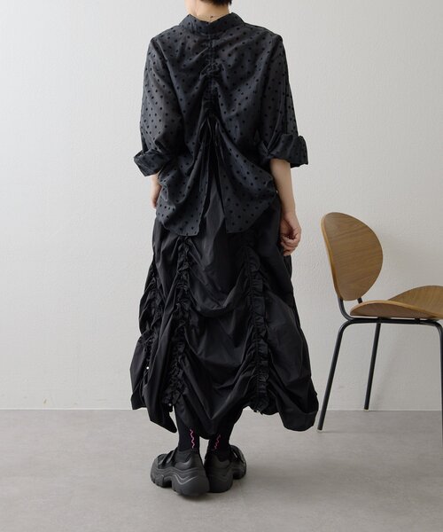 ear PAPILLONNER(イアパピヨネ)の「バックドロストシアーシャツ【SUM1 STYLE】(シャツ/ブラウス・レディース・ブラック・FREE)」の12枚目の写真