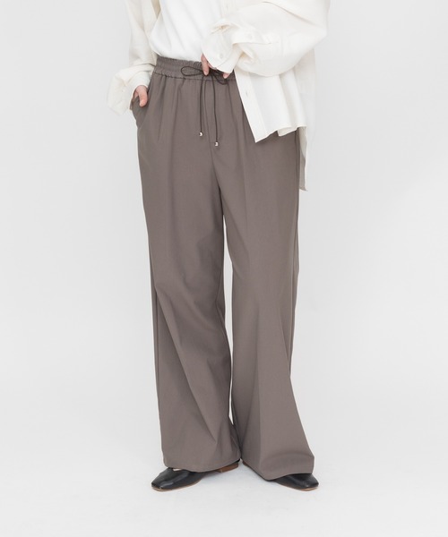 meeny miny(ミーニーマイニー)の「【meeny miny】【日本製/接触冷感/360°ストレッチ】【伸洗シリーズ】脚軽(あしかる)easyパンツ(その他パンツ・レディース・チャコールグレー/グレー/ブラック・SMALL/MEDIUM/LARGE)」の1枚目の写真