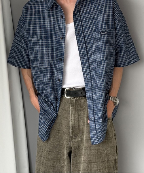 Perushu（ペルーシュ）の「SEERSUCKER CHECK SHORT SLEEVE SHIRT／シアサッカーチェックショートスリーブシャツ（シャツ/ブラウス・メンズ・ブラック/ブルー/グレー・MEDIUM/LARGE）」の3枚目の写真