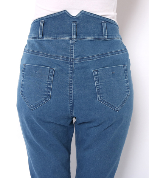Discoat Parisien（ディスコートパリシアン）の「デニムハイウエストスキニー（デニムパンツ・レディース・ブルー/ネイビー・X-SMALL/SMALL/MEDIUM/LARGE）」の6枚目の写真