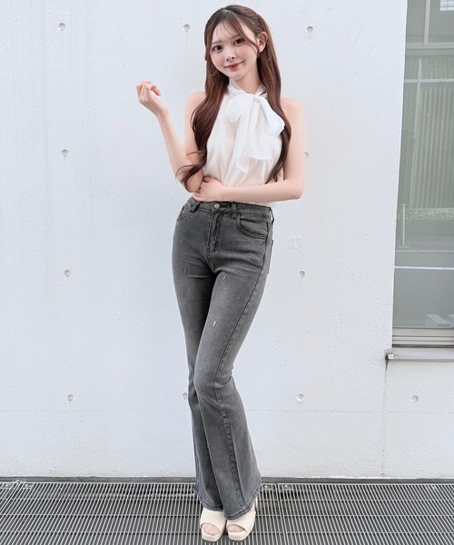 NOMAE(ノーマエ)の「ラインビジューフレアデニム(デニムパンツ・レディース・ブルー/ブラック・MEDIUM/SMALL)」の21枚目の写真