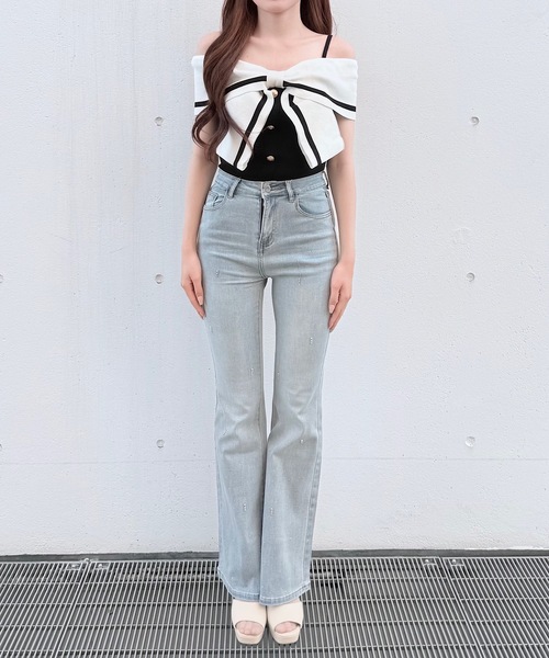 NOMAE(ノーマエ)の「ラインビジューフレアデニム(デニムパンツ・レディース・ブルー/ブラック・MEDIUM/SMALL)」の12枚目の写真